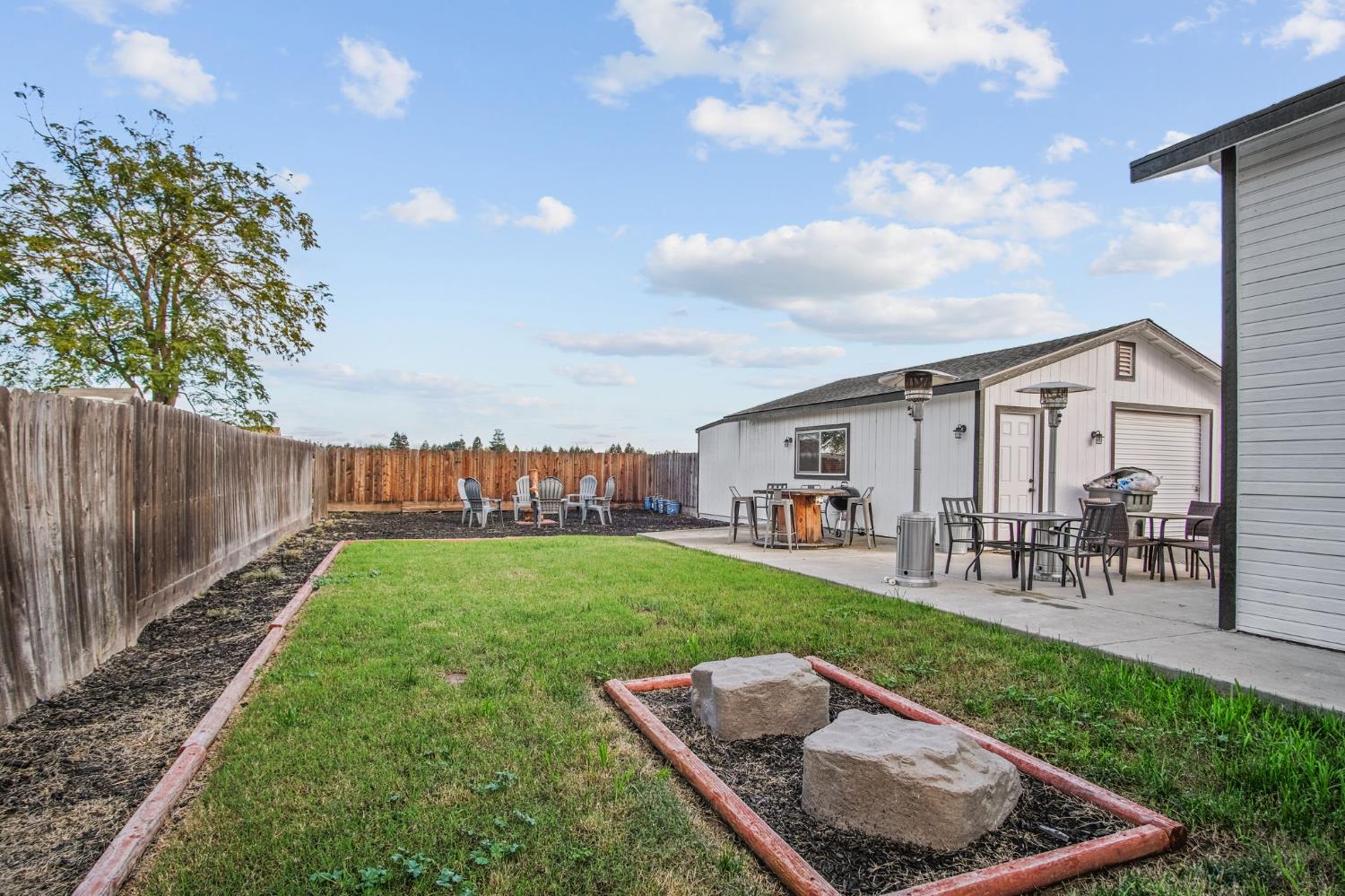 966 Elma St, Hickman, CA 95323