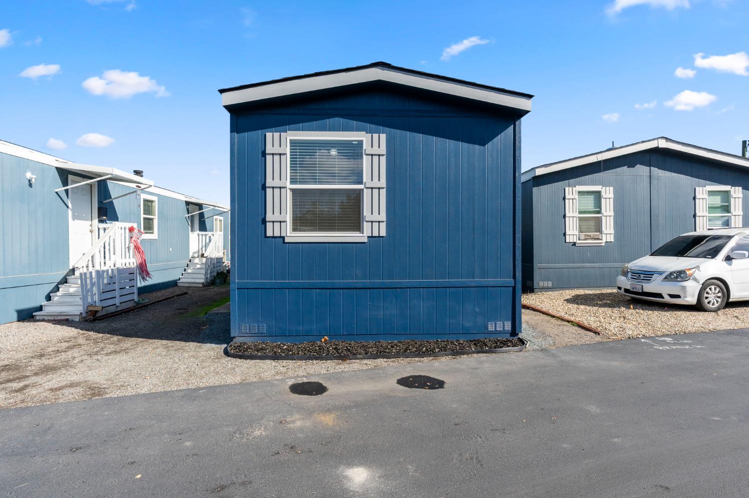 927 E F St #23, Oakdale, CA 95361