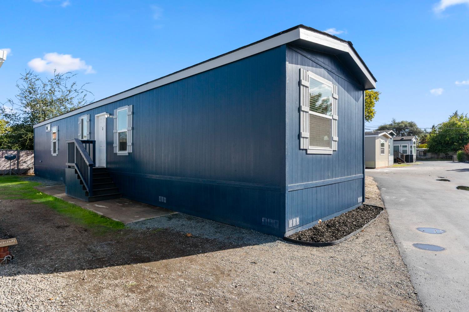 927 E F St #23, Oakdale, CA 95361