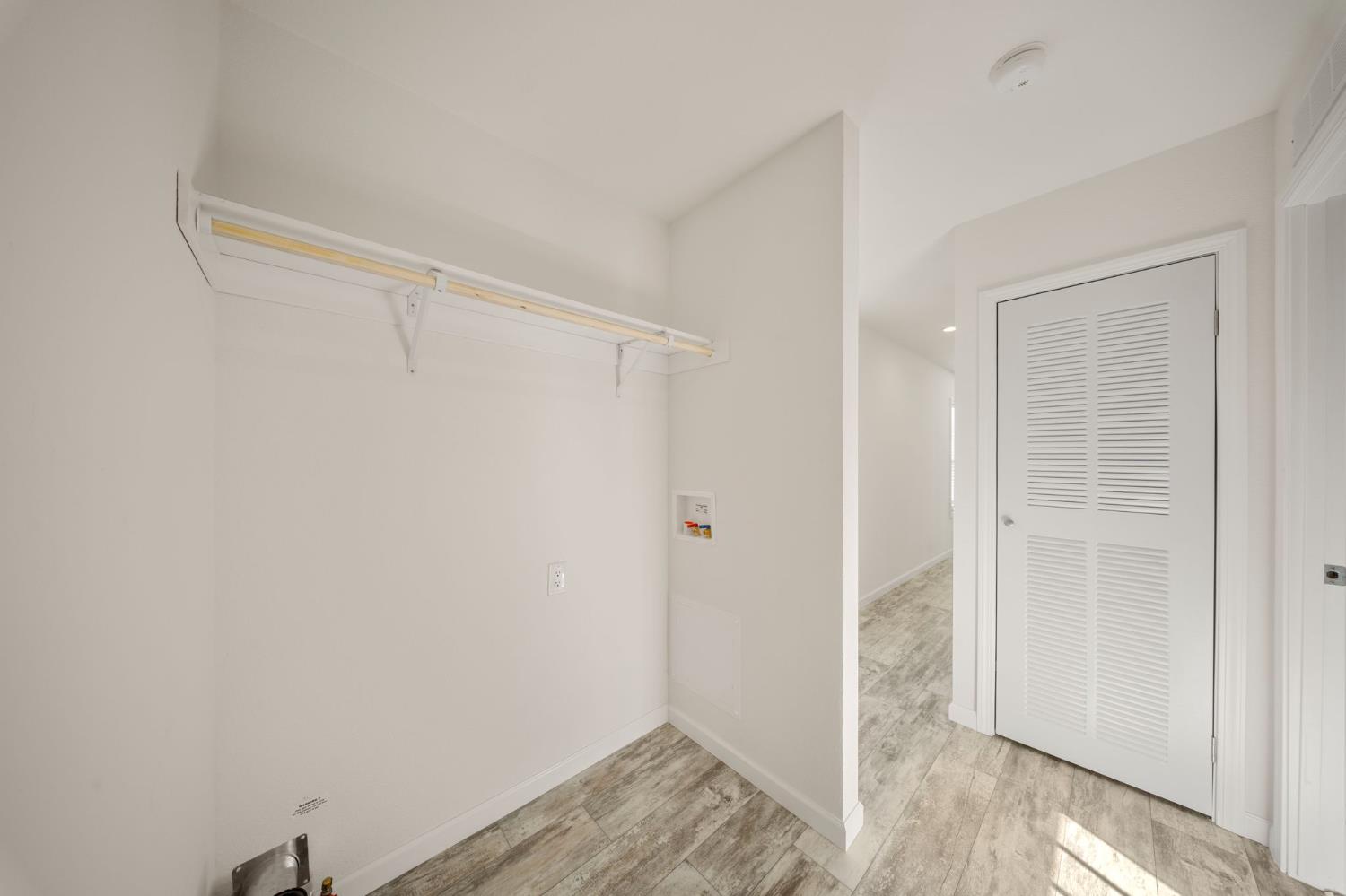 927 E F St #23, Oakdale, CA 95361