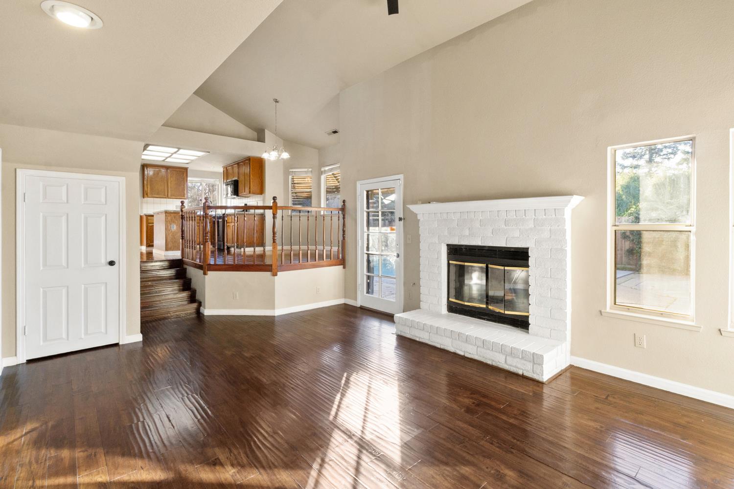 3905 Alessandro Ln, Modesto, CA 95356