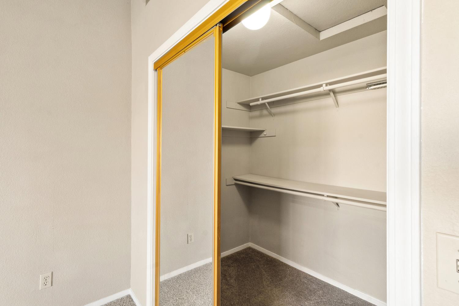 3905 Alessandro Ln, Modesto, CA 95356