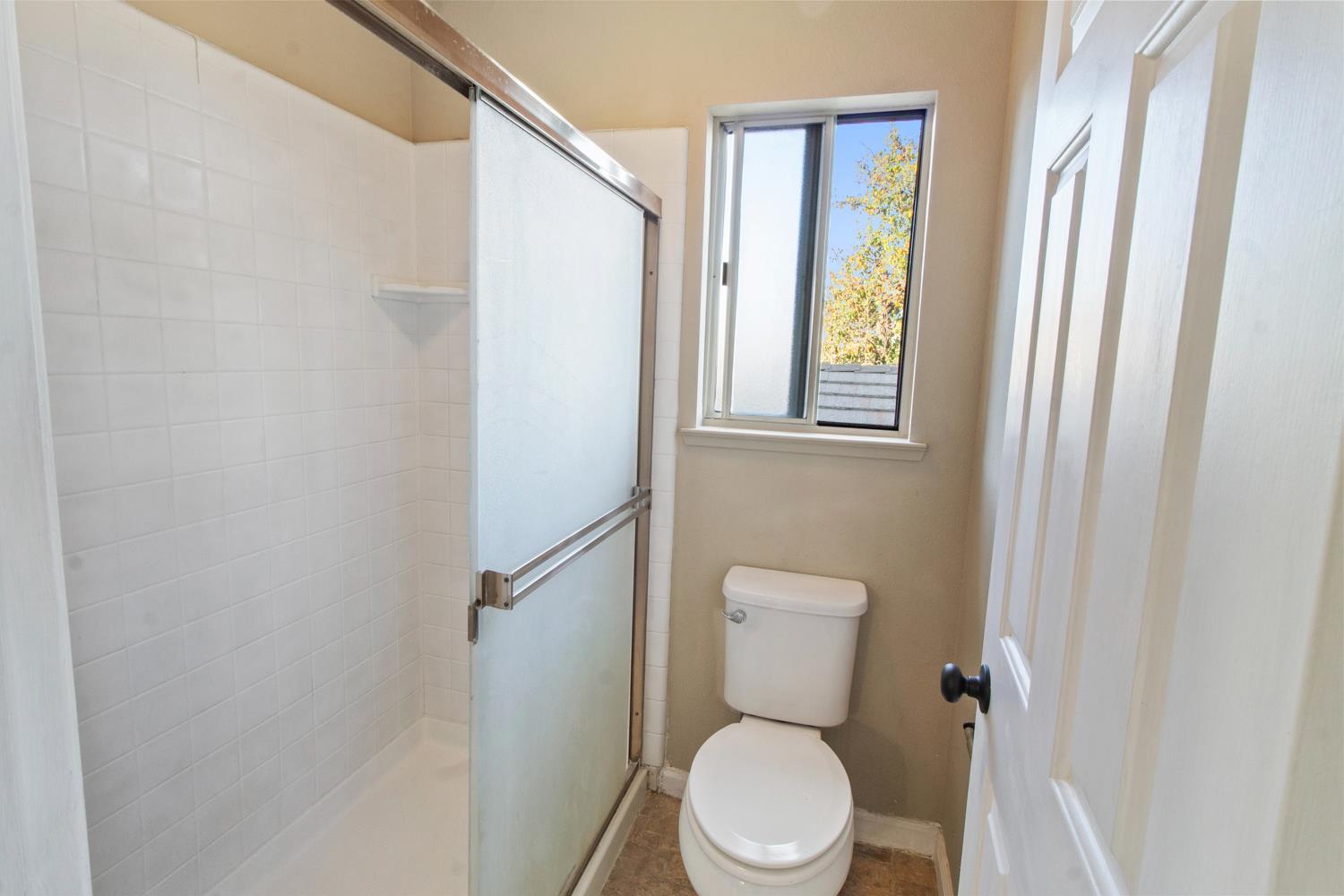 3905 Alessandro Ln, Modesto, CA 95356