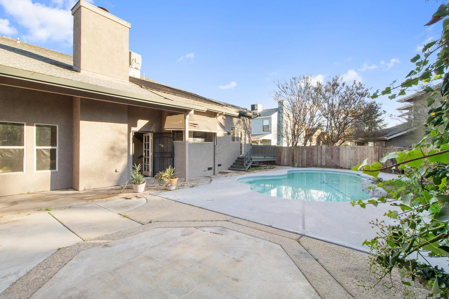 3905 Alessandro Ln, Modesto, CA 95356