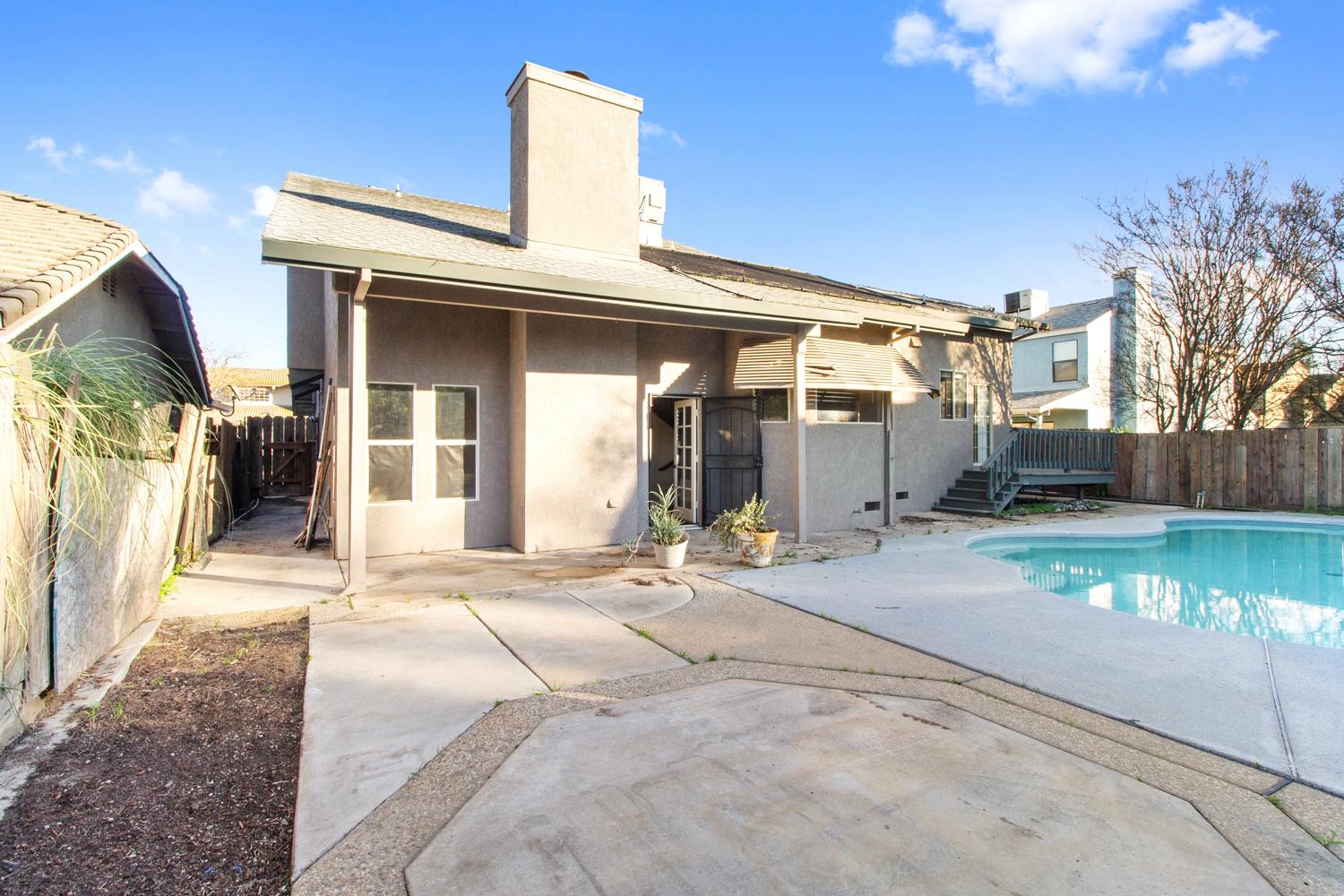 3905 Alessandro Ln, Modesto, CA 95356