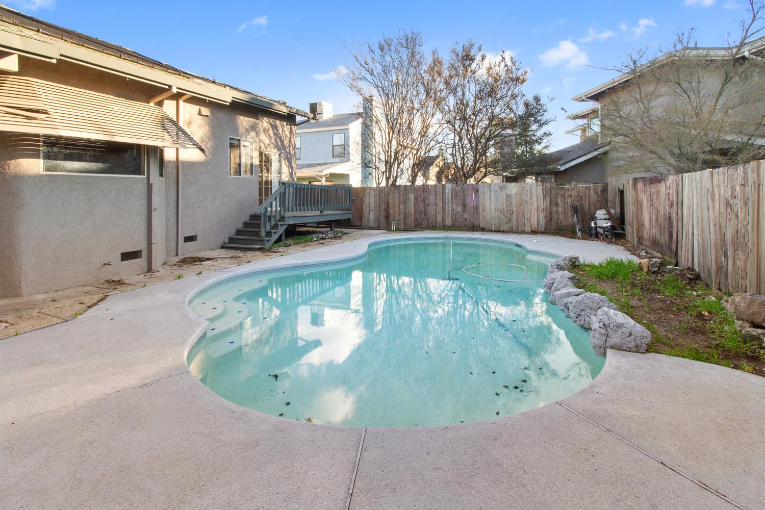 3905 Alessandro Ln, Modesto, CA 95356