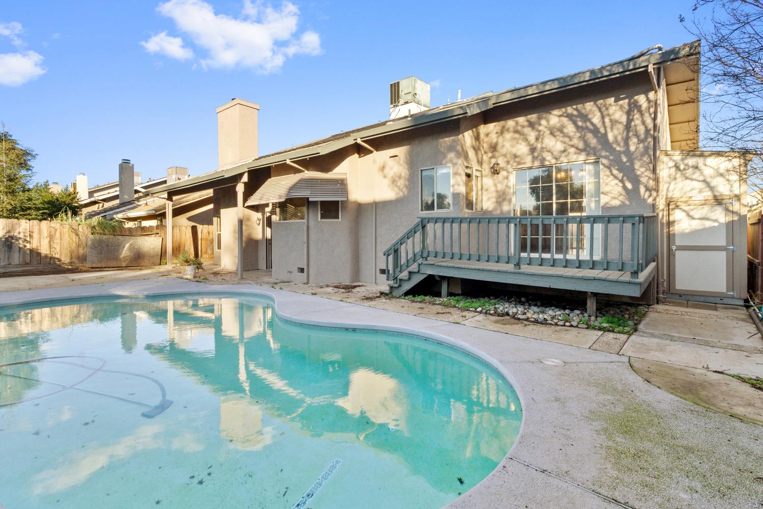 3905 Alessandro Ln, Modesto, CA 95356