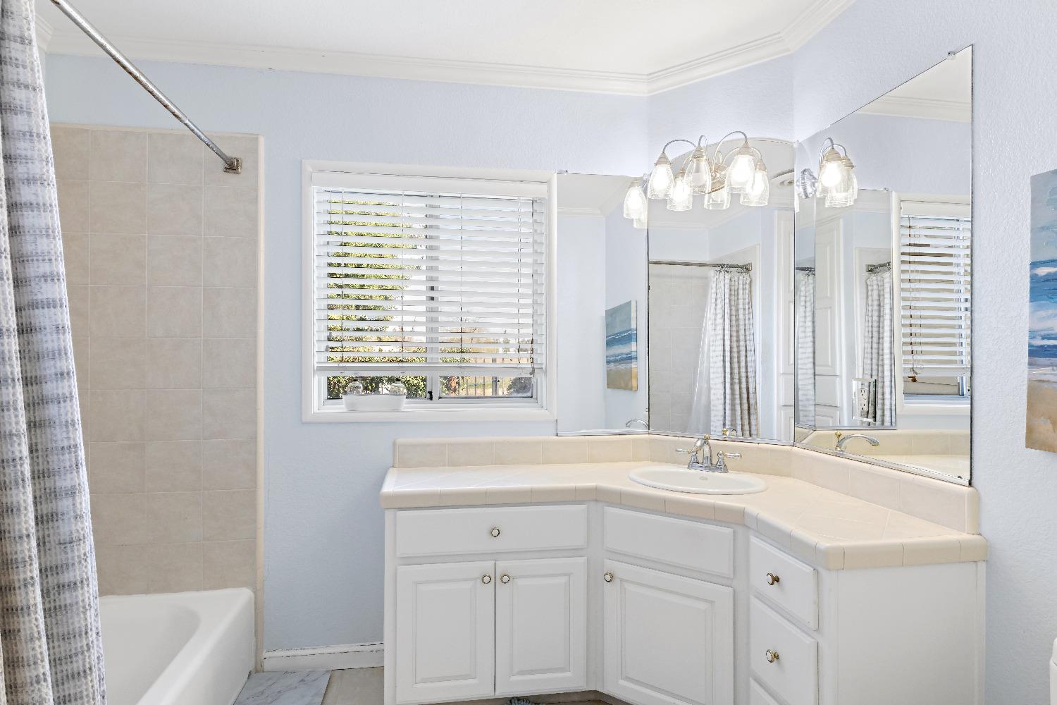 1119 N Verduga Rd, Turlock, CA 95380