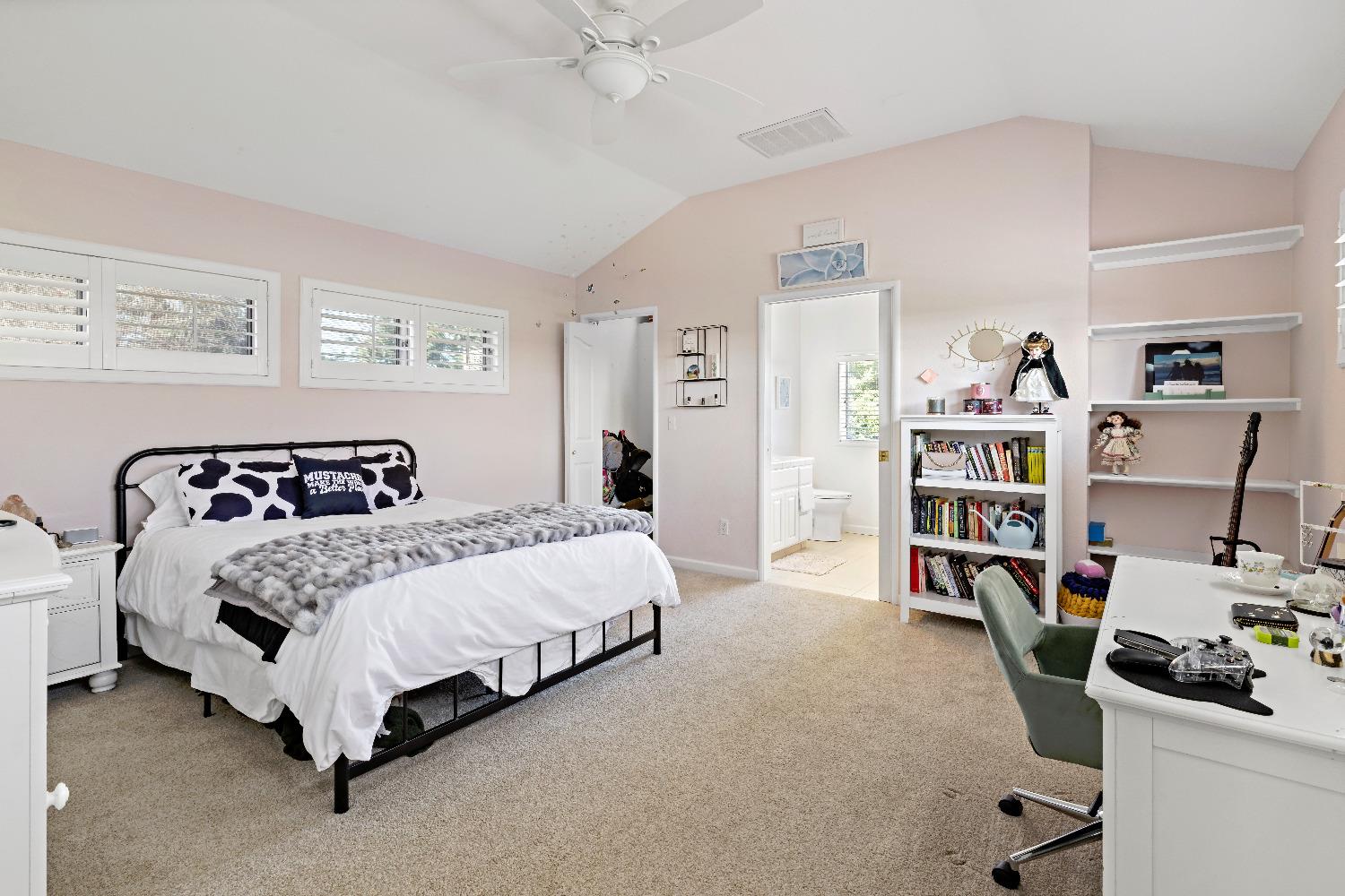 1119 N Verduga Rd, Turlock, CA 95380