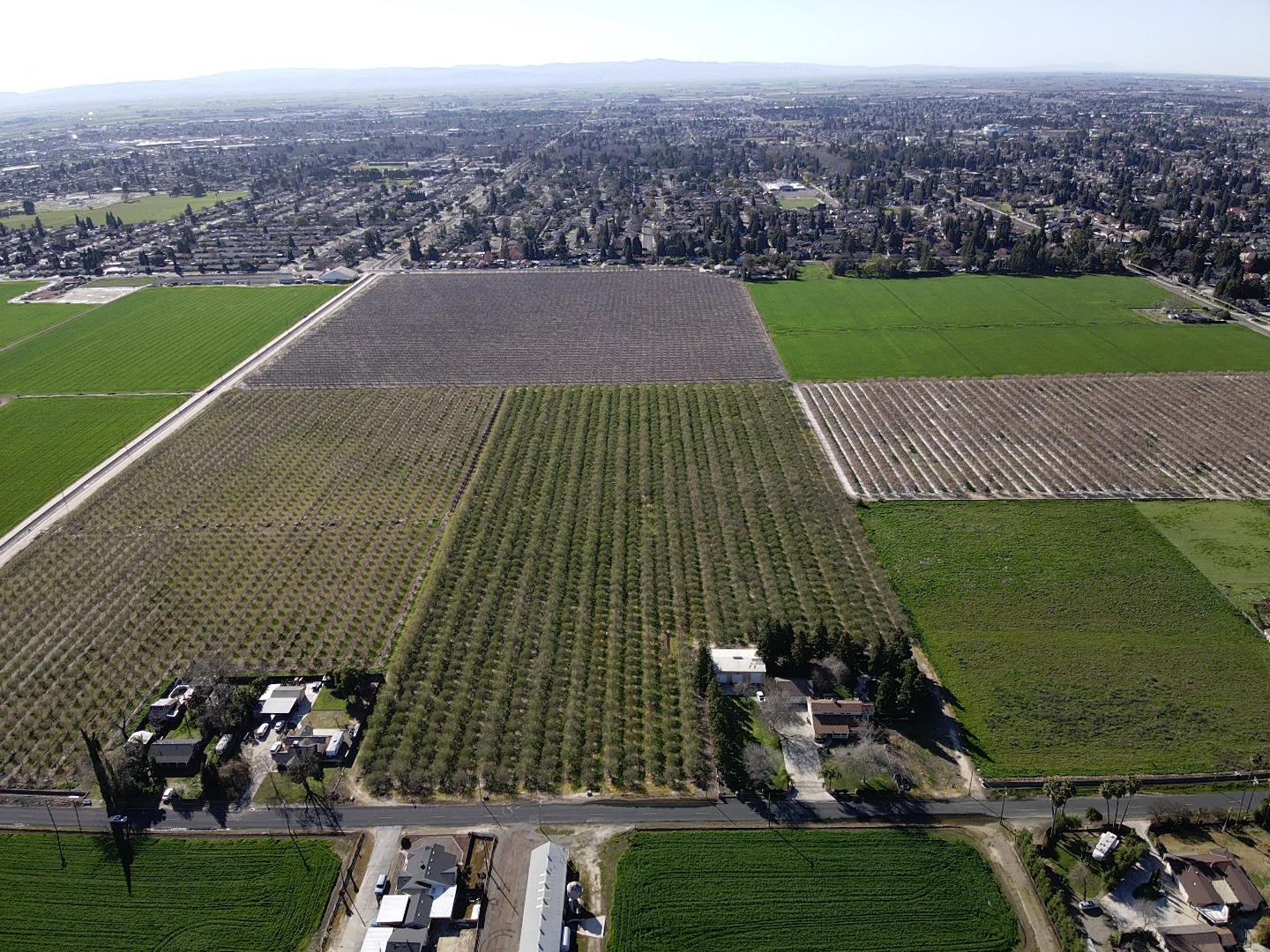 1119 N Verduga Rd, Turlock, CA 95380