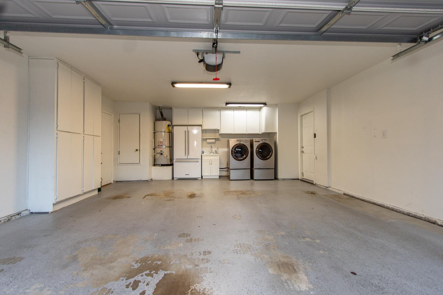 2249 Camborne Dr, Modesto, CA 95356