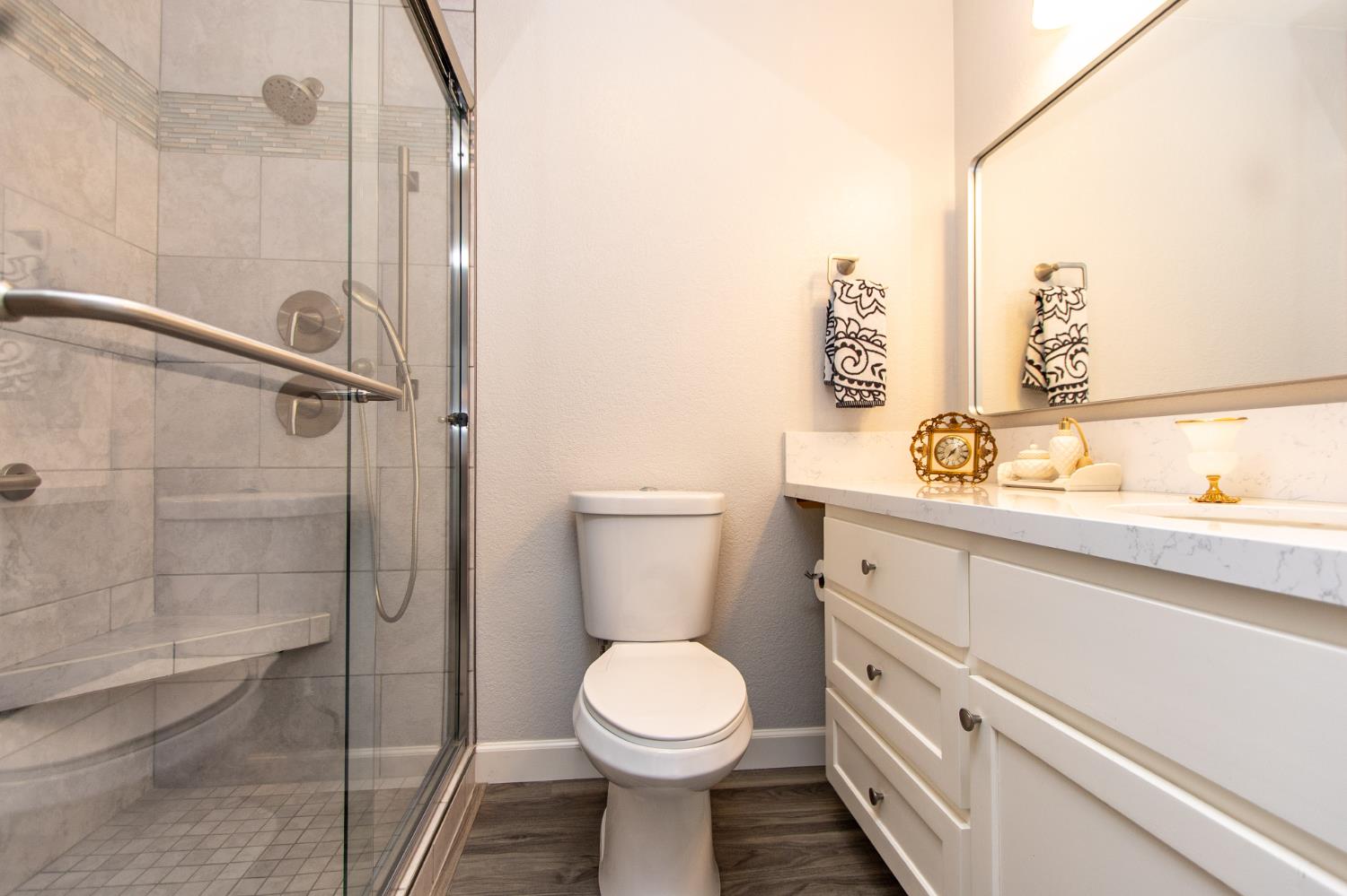 2249 Camborne Dr, Modesto, CA 95356