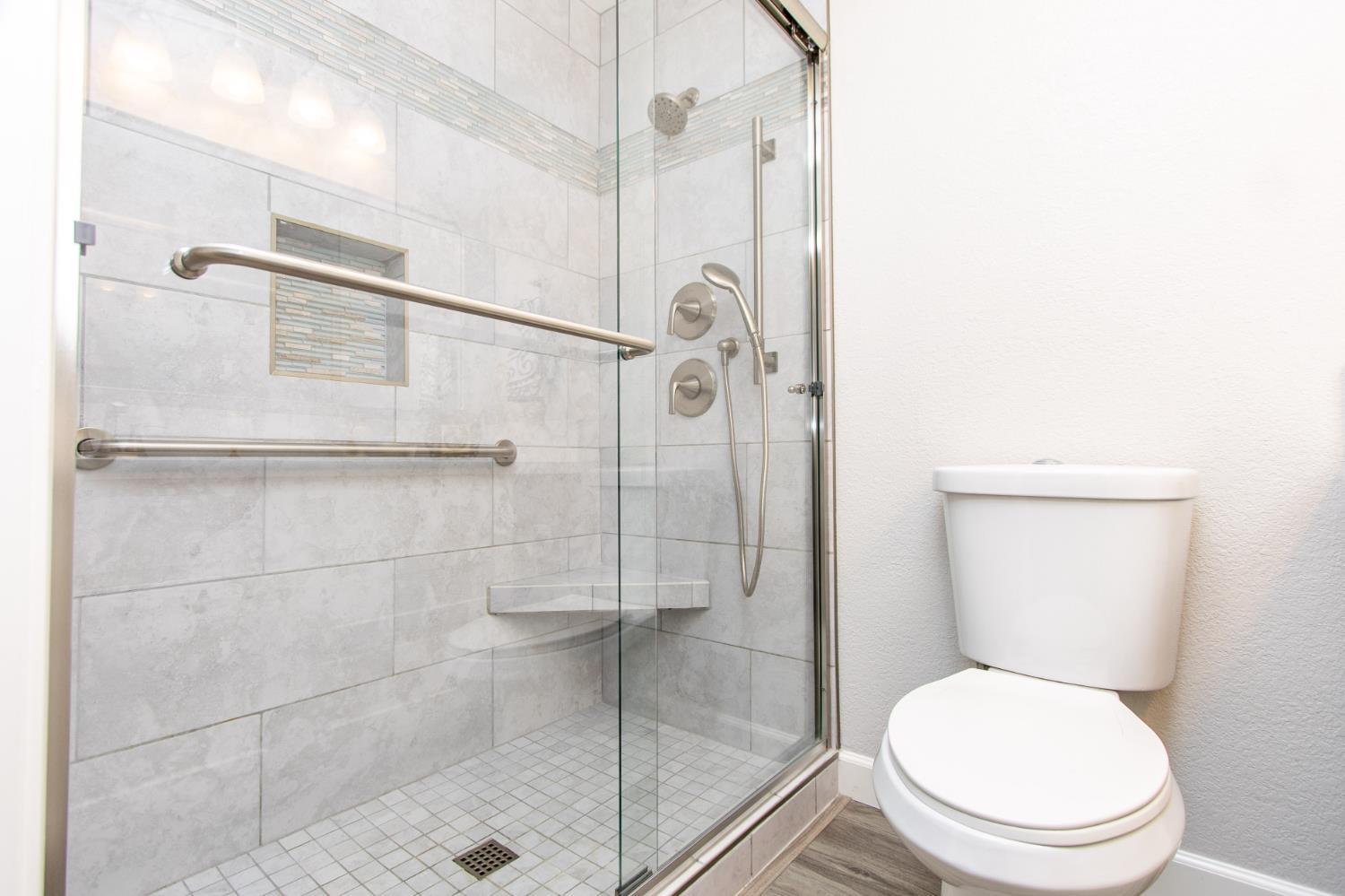 2249 Camborne Dr, Modesto, CA 95356