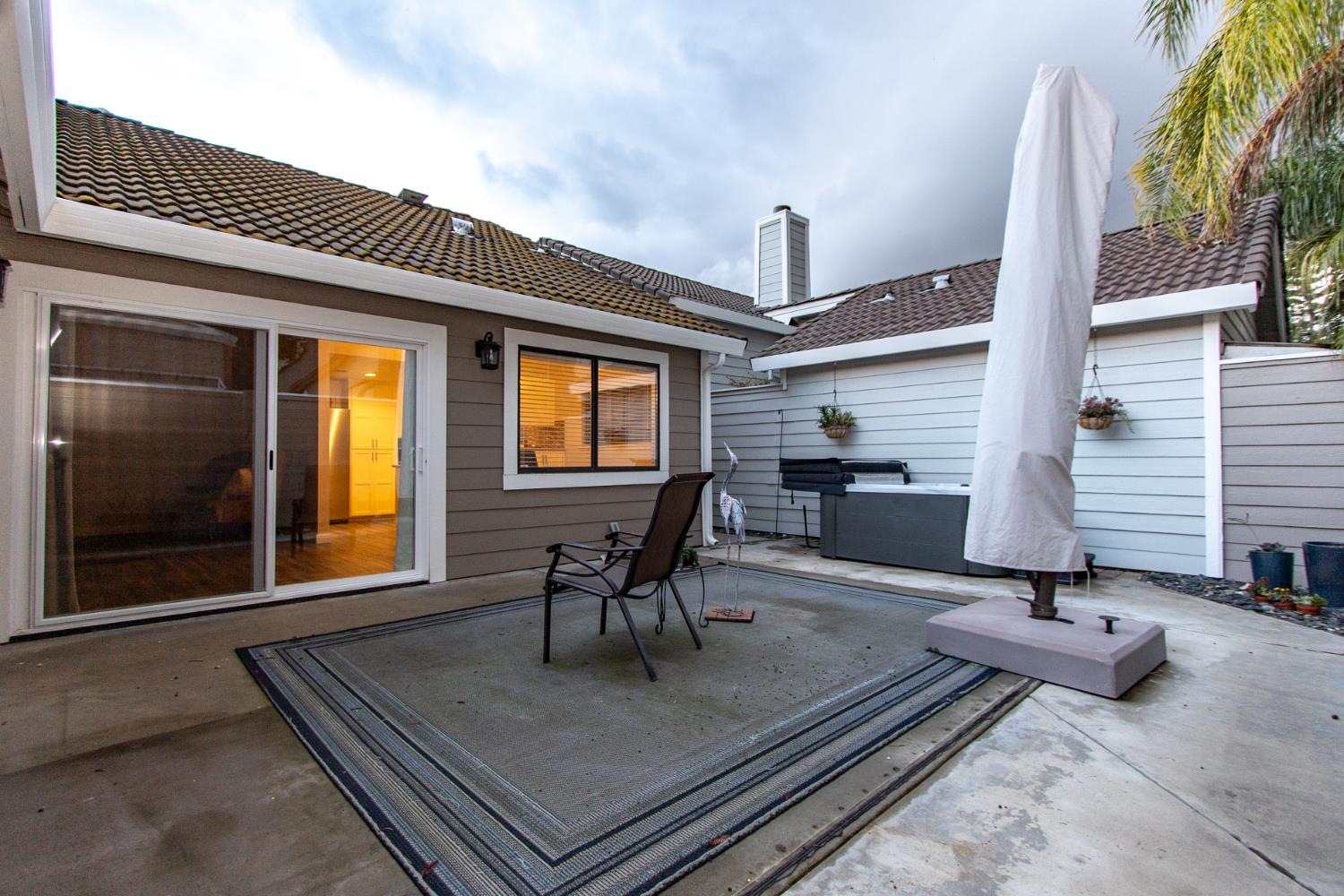 2249 Camborne Dr, Modesto, CA 95356