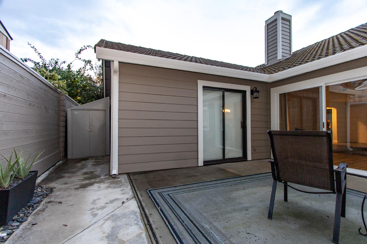 2249 Camborne Dr, Modesto, CA 95356