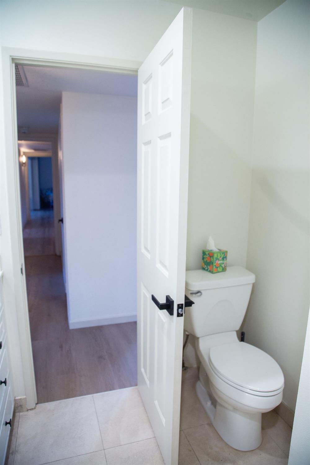 1208 Bristol Ct, Modesto, CA 95350