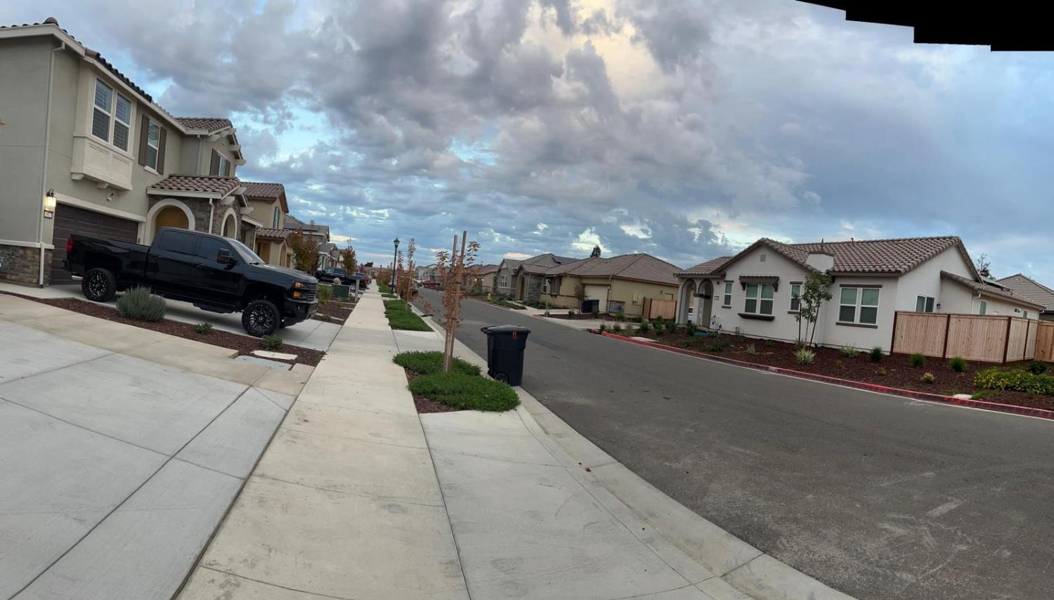 1808 Apiary Way, Hughson, CA 95326