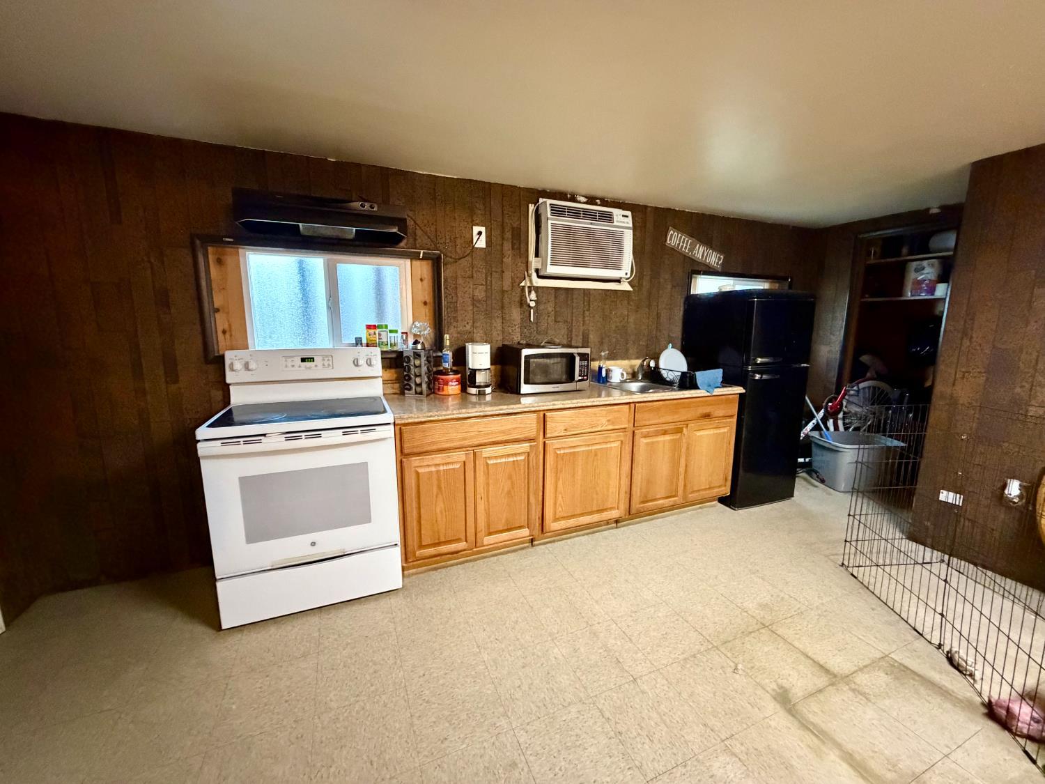 313 S K St, Madera, CA 93637