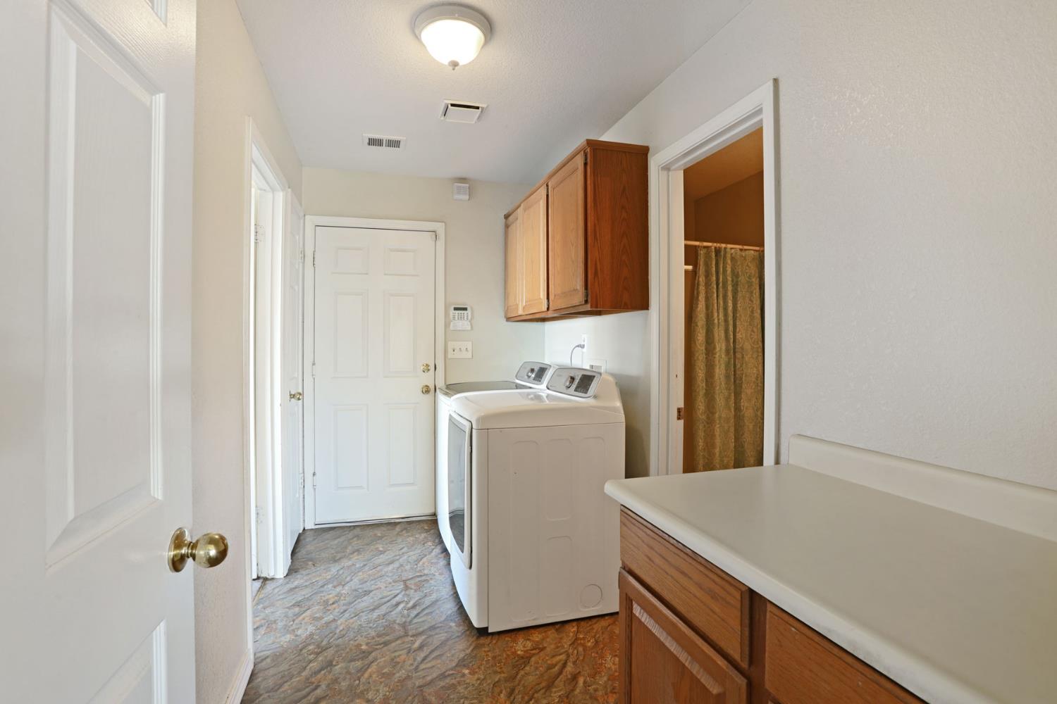 1809 Blueridge Ct, Modesto, CA 95351