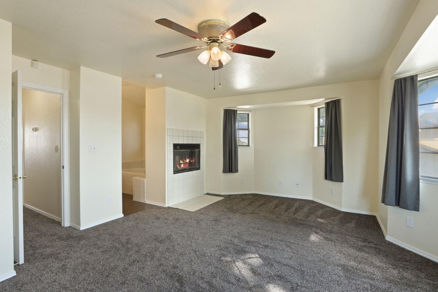 1809 Blueridge Ct, Modesto, CA 95351