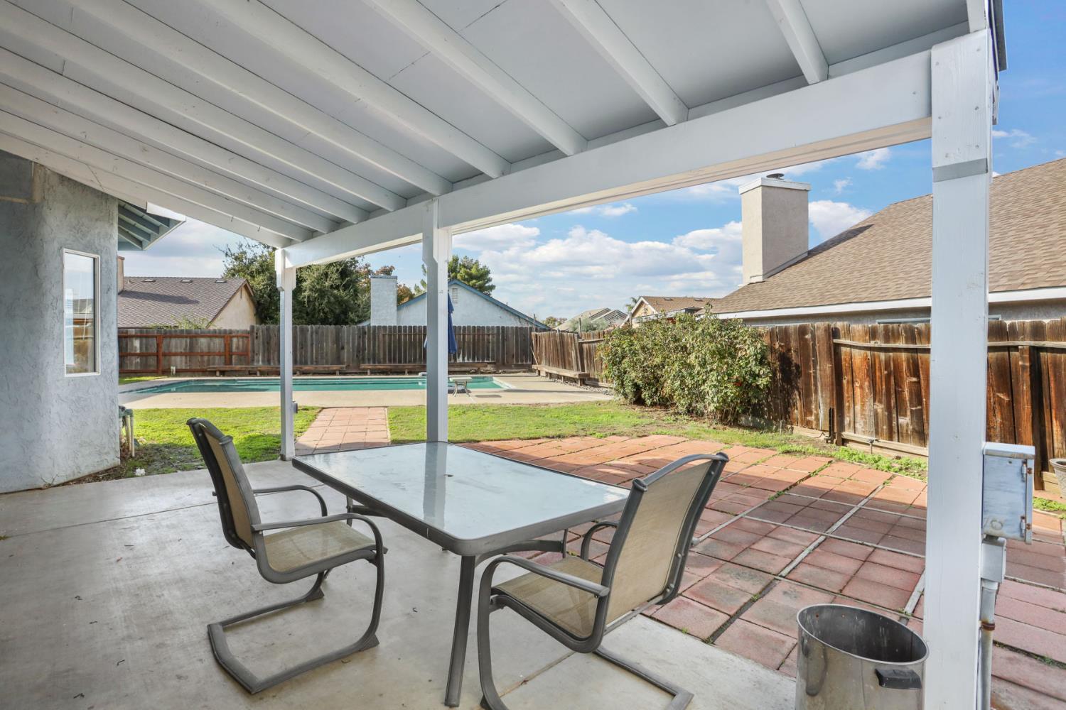 1809 Blueridge Ct, Modesto, CA 95351