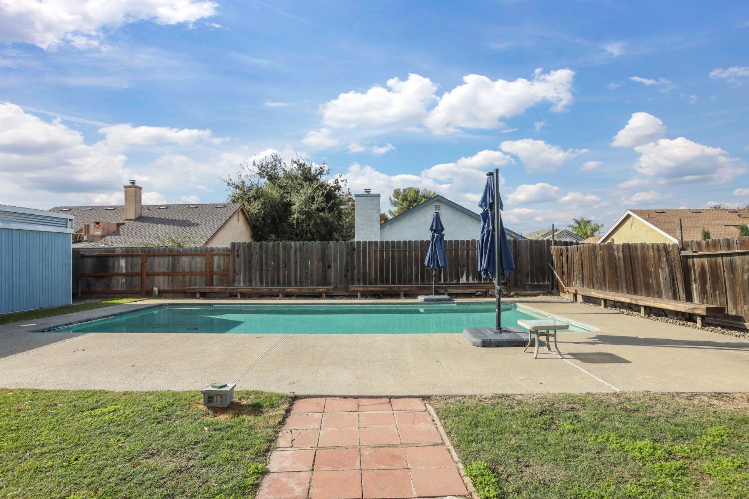 1809 Blueridge Ct, Modesto, CA 95351