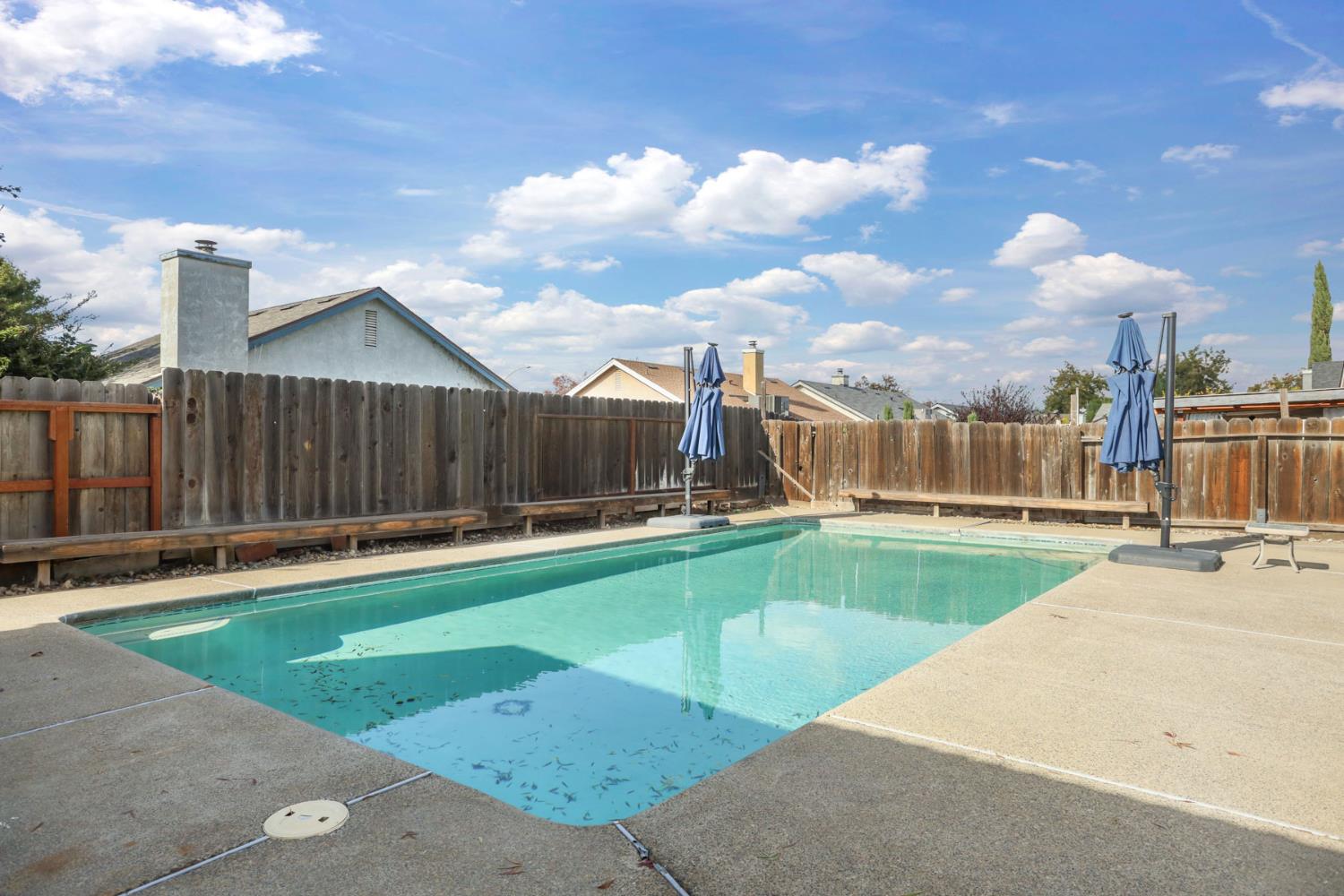 1809 Blueridge Ct, Modesto, CA 95351