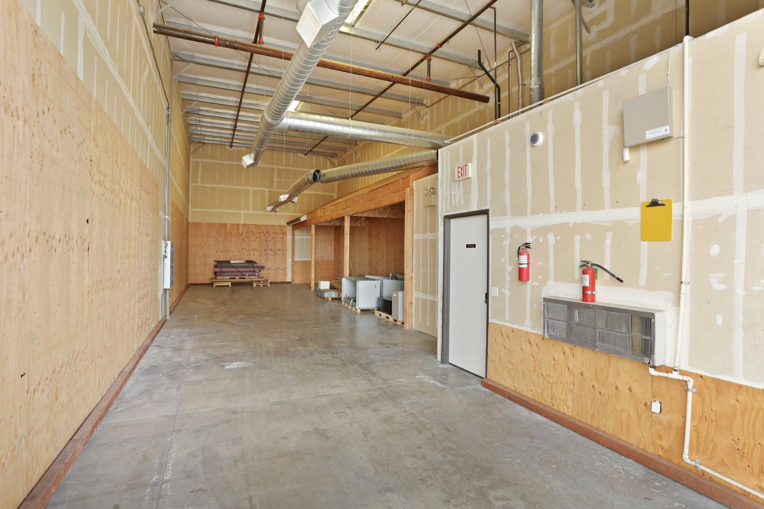 616 Commerce Court, Manteca, CA 95336