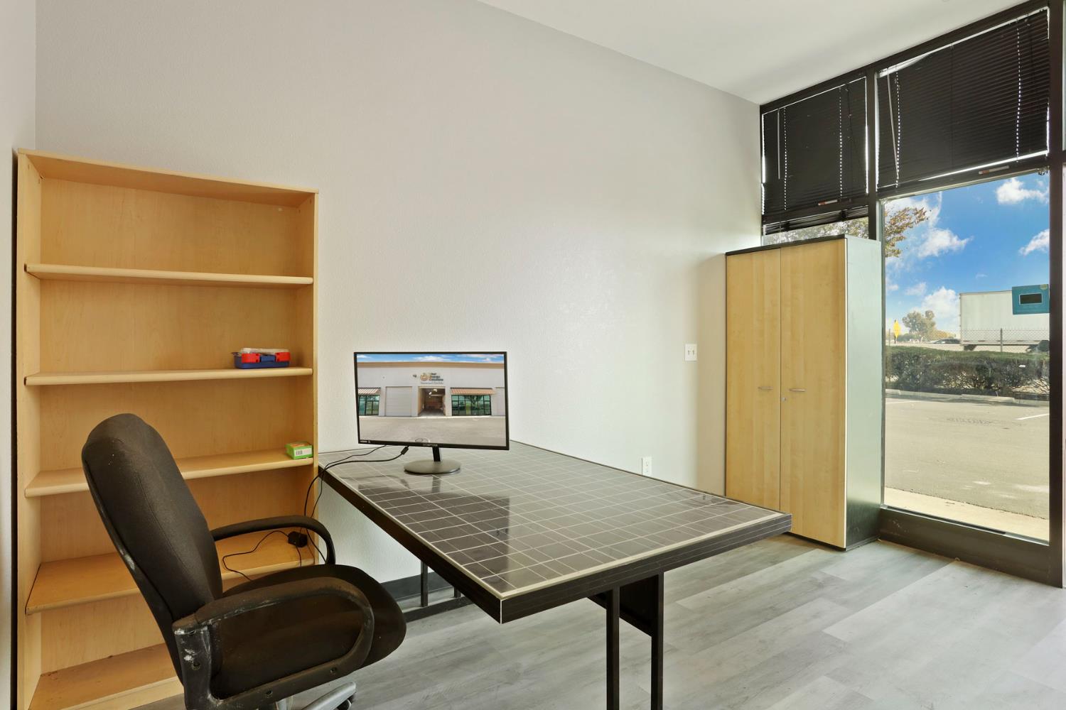 616 Commerce Court, Manteca, CA 95336