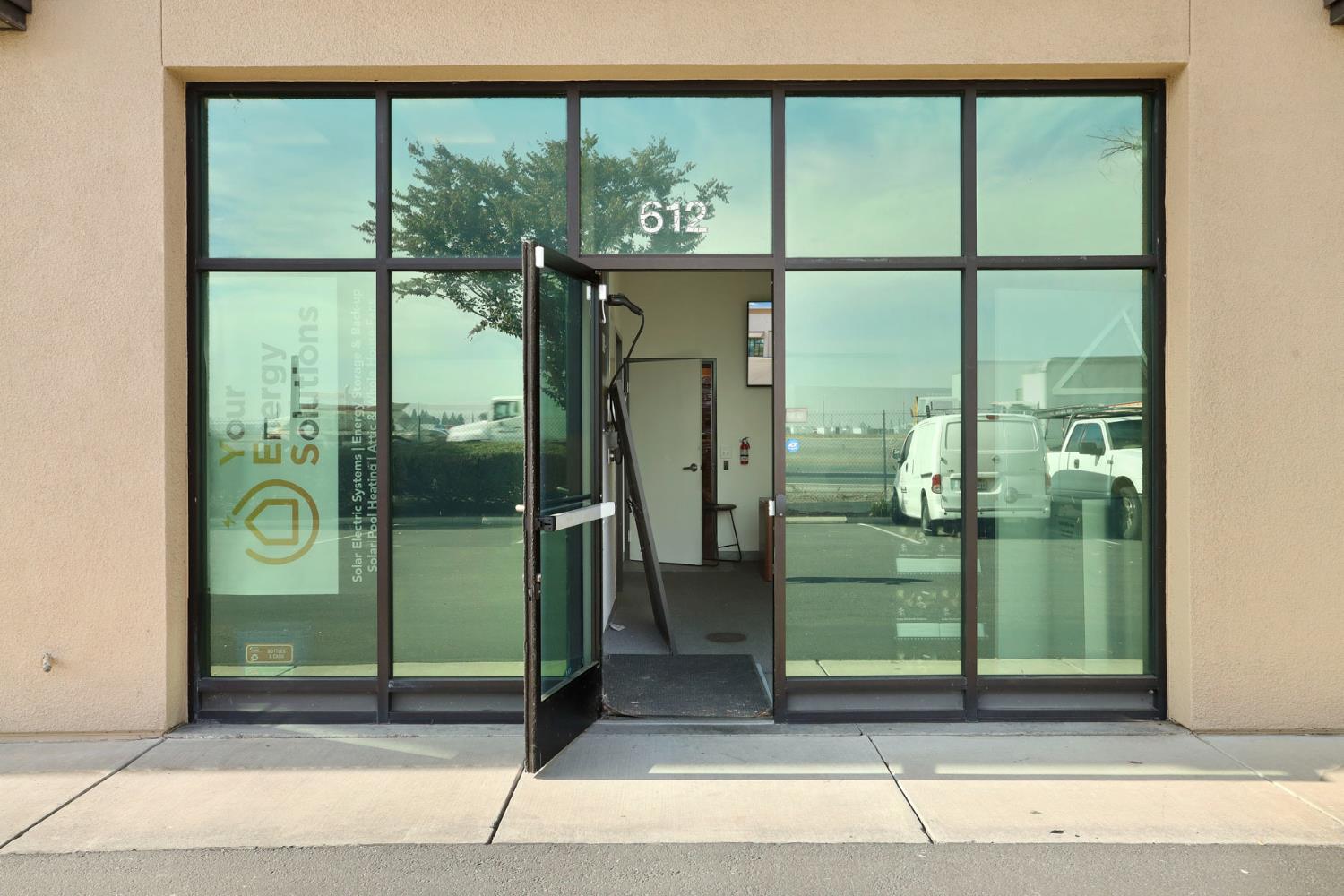 616 Commerce Court, Manteca, CA 95336