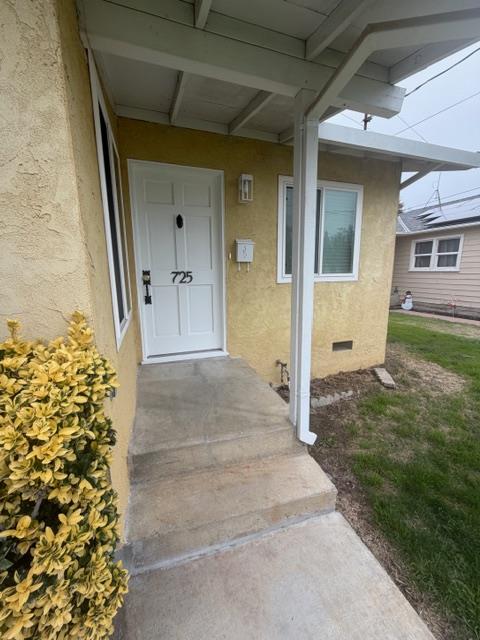 725 Sycamore Ave, Gustine, CA 95322