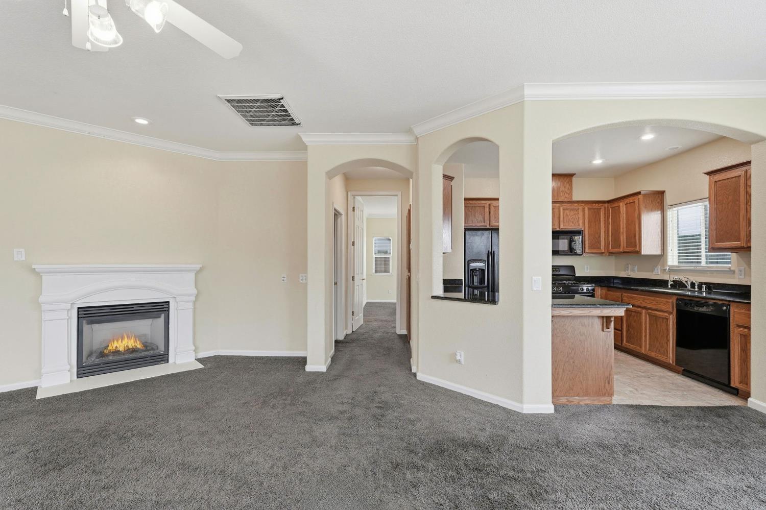 3013 La Vina Cir, Los Banos, CA 93635