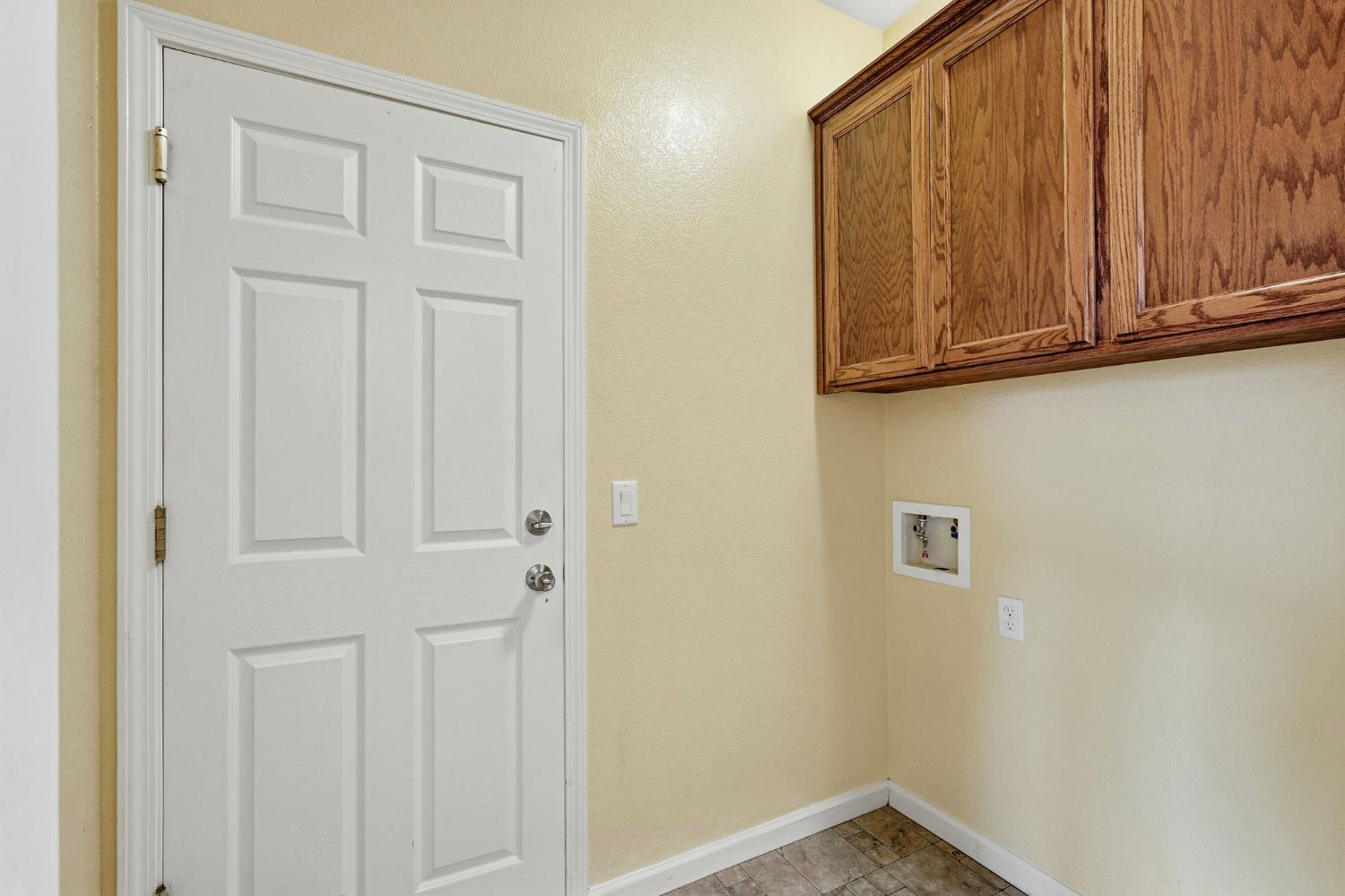 3013 La Vina Cir, Los Banos, CA 93635