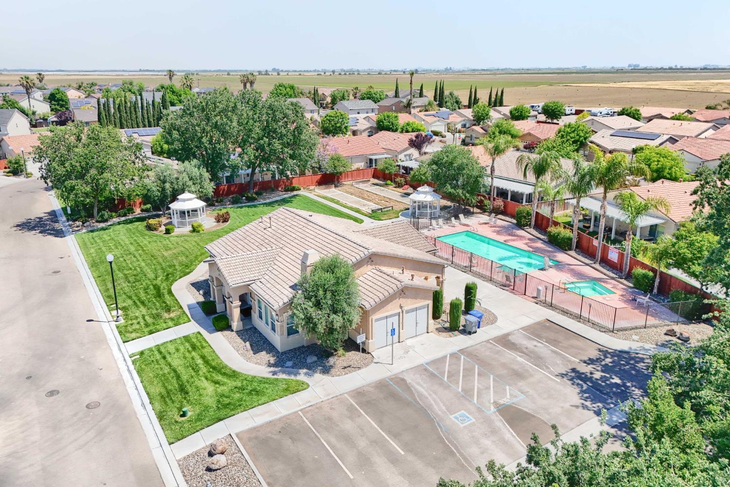 3013 La Vina Cir, Los Banos, CA 93635