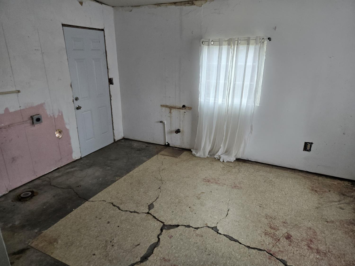 1726 Merced St, Dos Palos, CA 93620