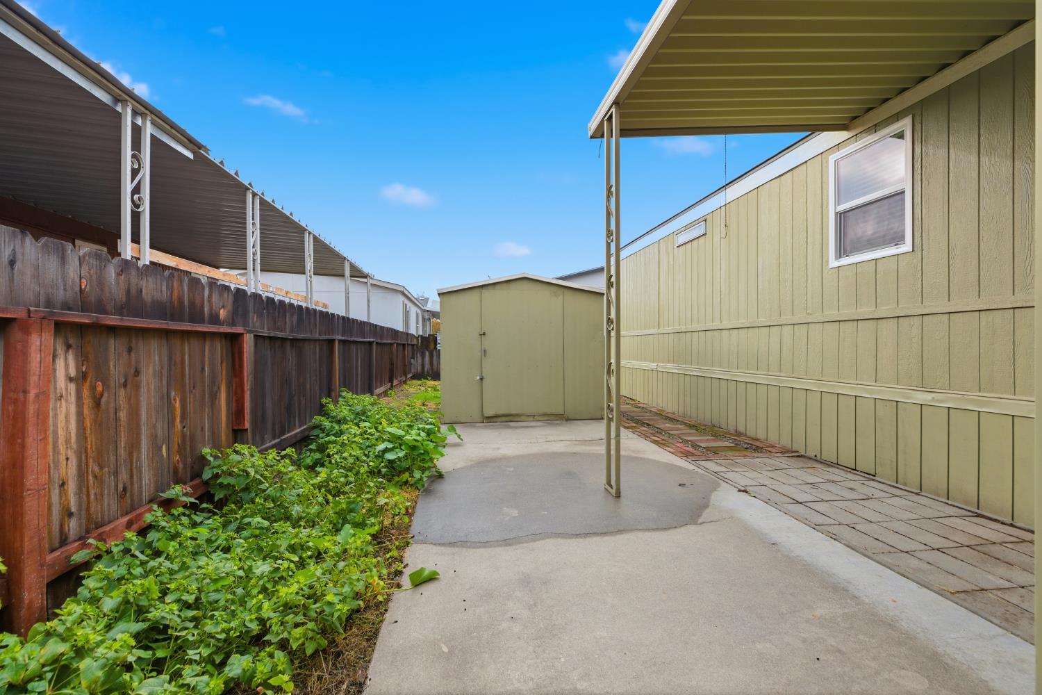 2307 Oakdale Rd #15, Modesto, CA 95355