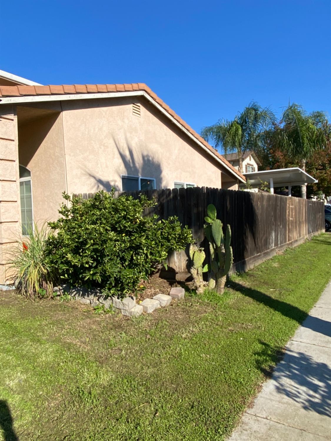 2800 Skybrite Dr, Ceres, CA 95307