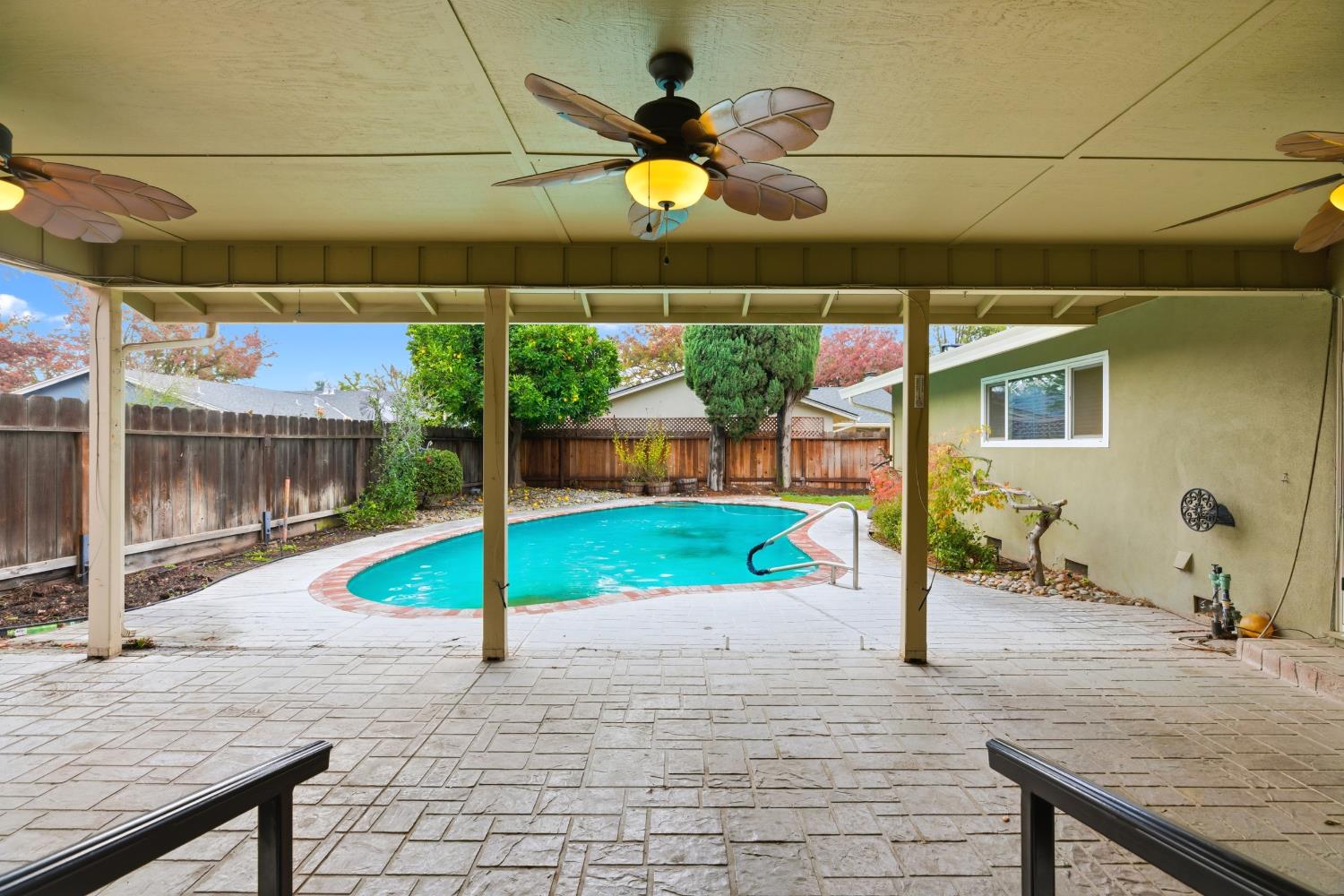 1416 Buttonwillow Dr, Modesto, CA 95355