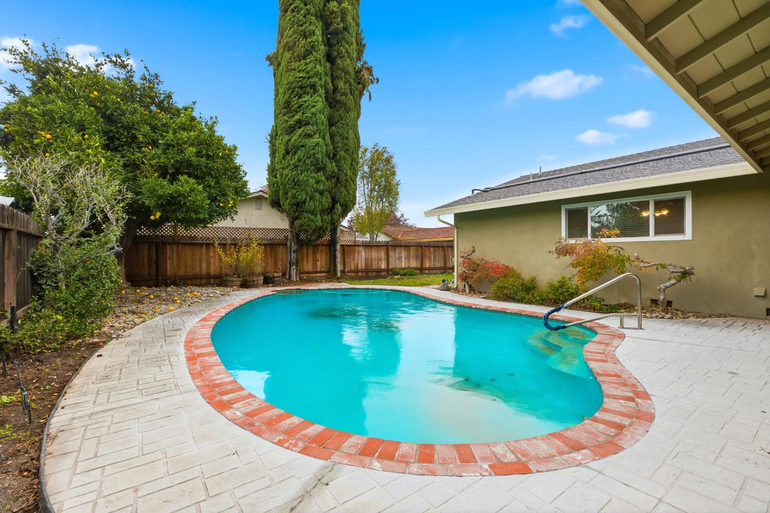 1416 Buttonwillow Dr, Modesto, CA 95355