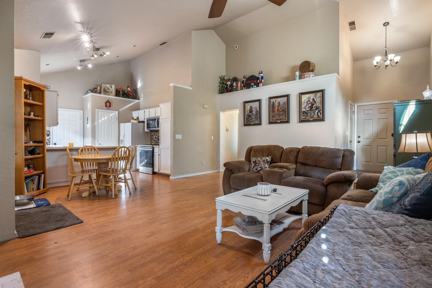 2812 Stone Ter, Modesto, CA 95355