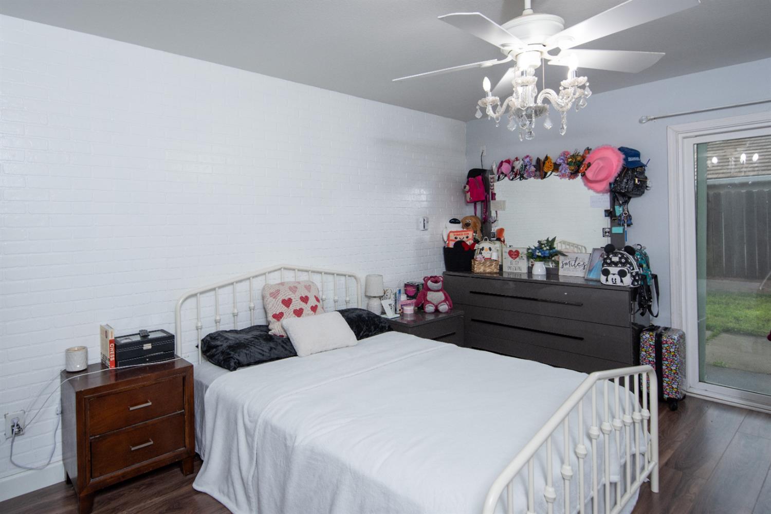 405 Melbourne Dr, Modesto, CA 95357