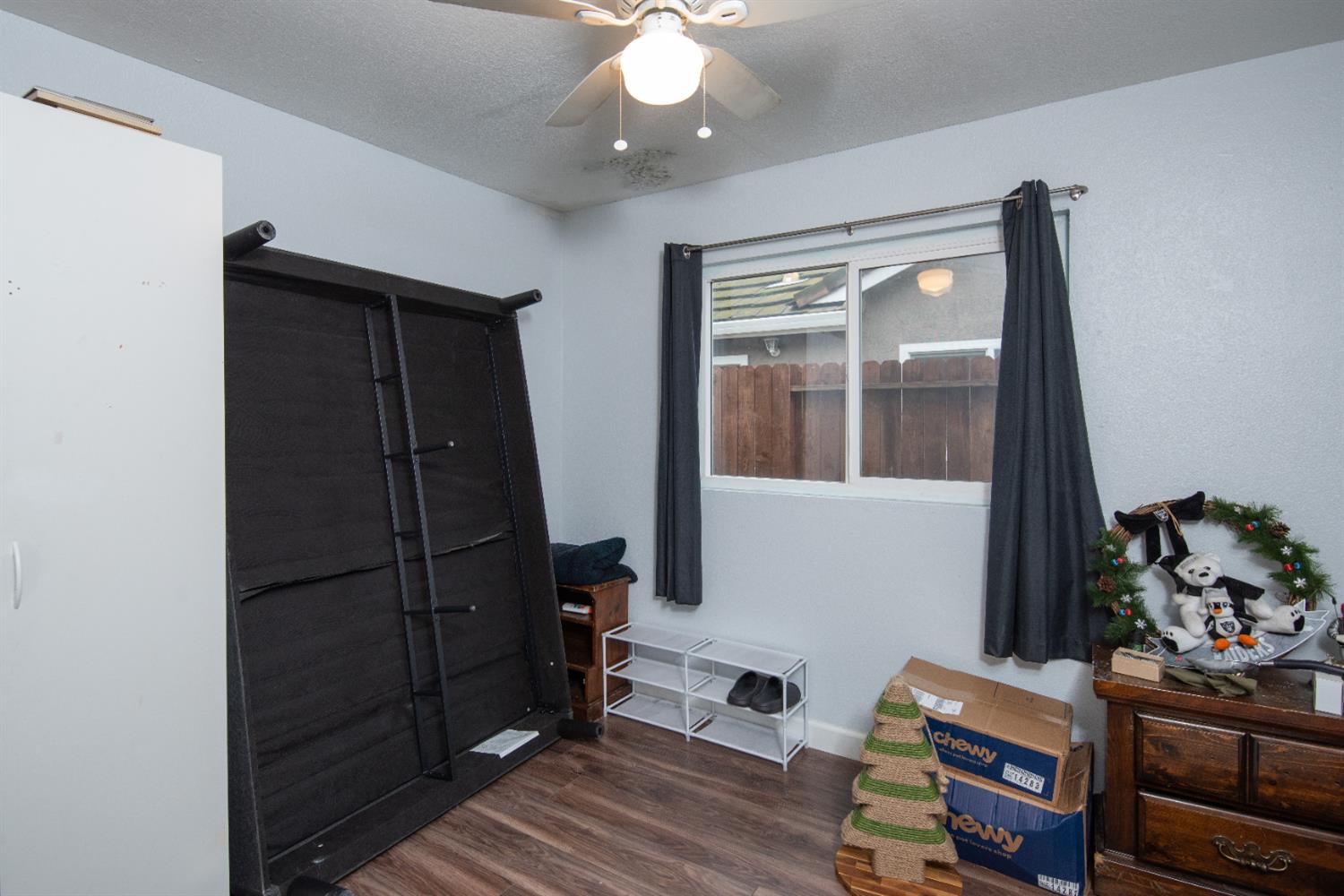 405 Melbourne Dr, Modesto, CA 95357