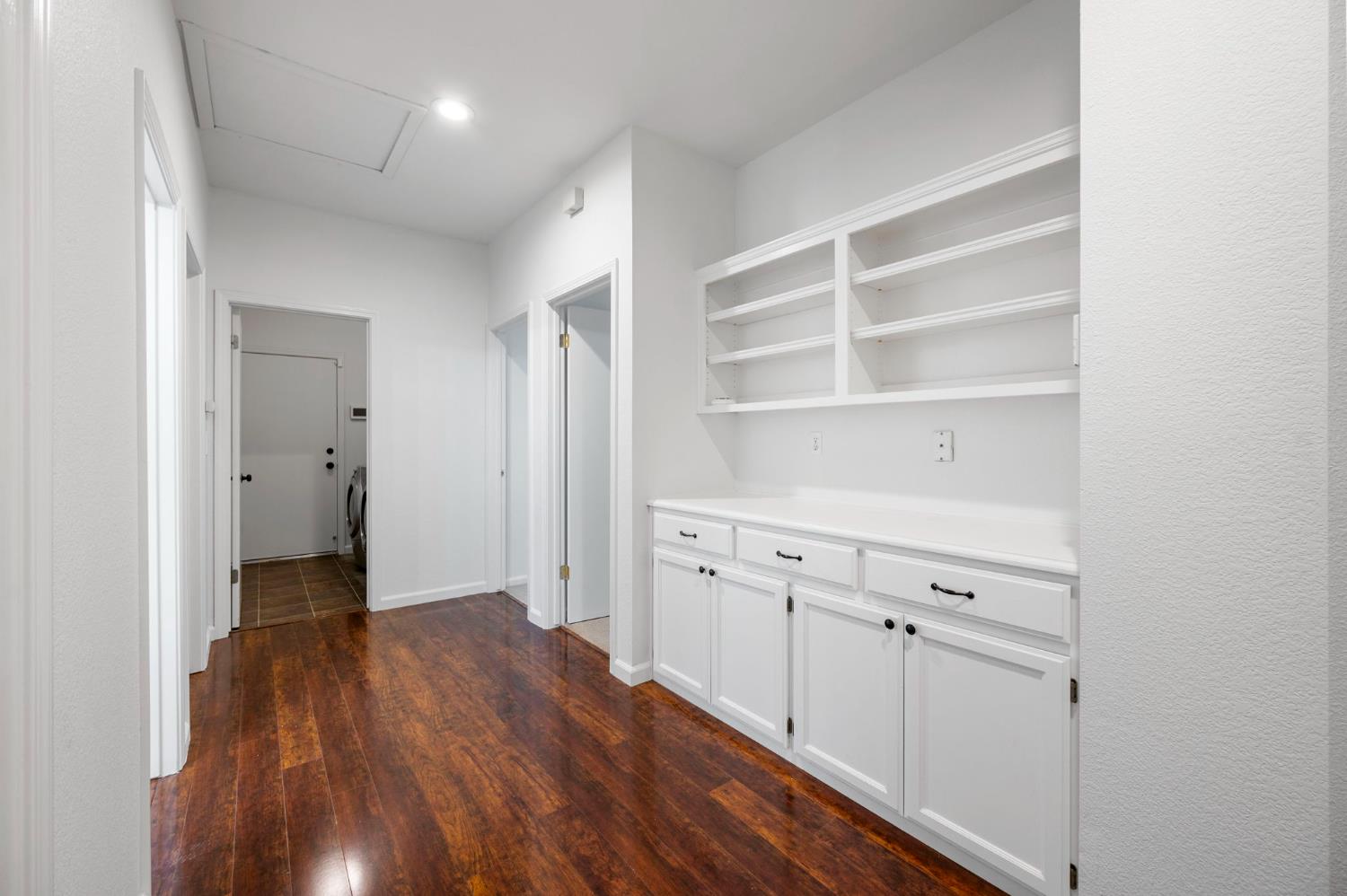 2526 River Cove Dr, Riverbank, CA 95367