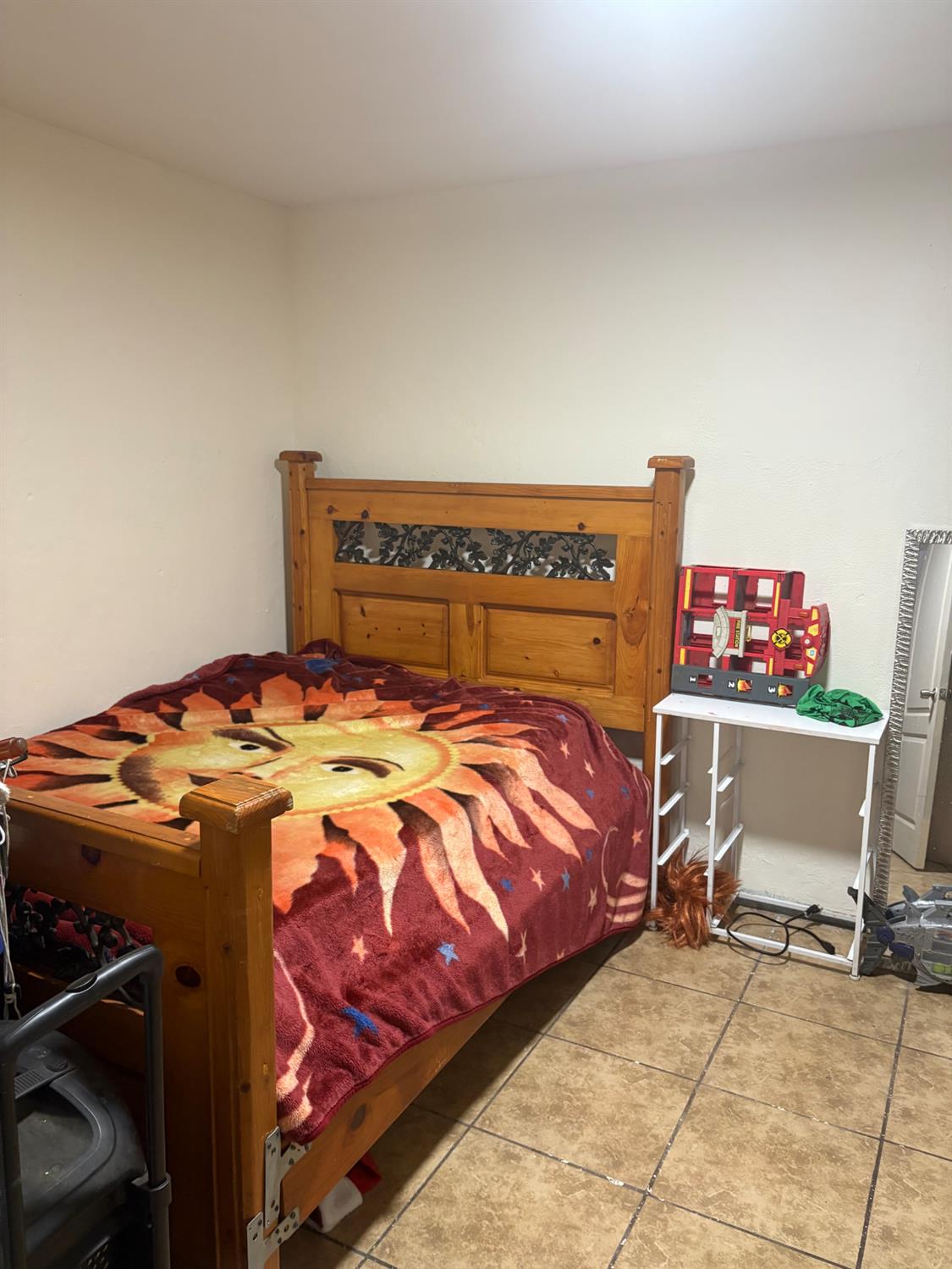 225 El Paso Ave, Modesto, CA 95351