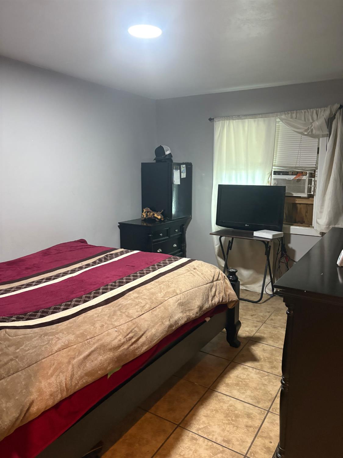 225 El Paso Ave, Modesto, CA 95351