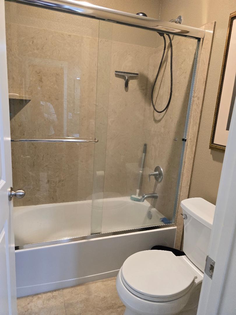 1613 Dolomite Ct, Los Banos, CA 93635