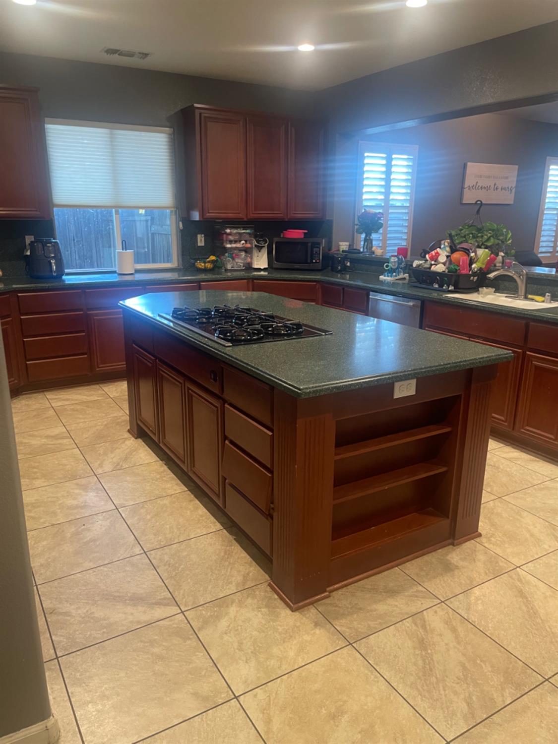 4666 Treasure Ct, Turlock, CA 95382