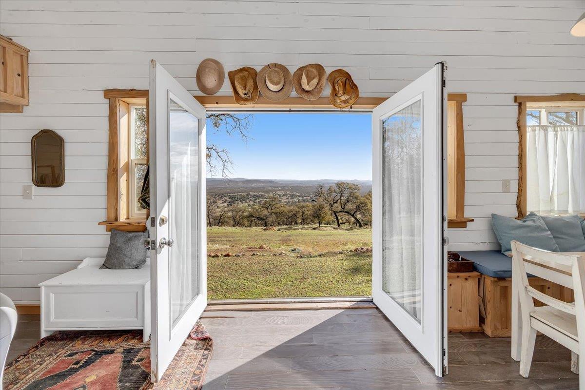 2460 Sulkey Ct, Copperopolis, CA 95228