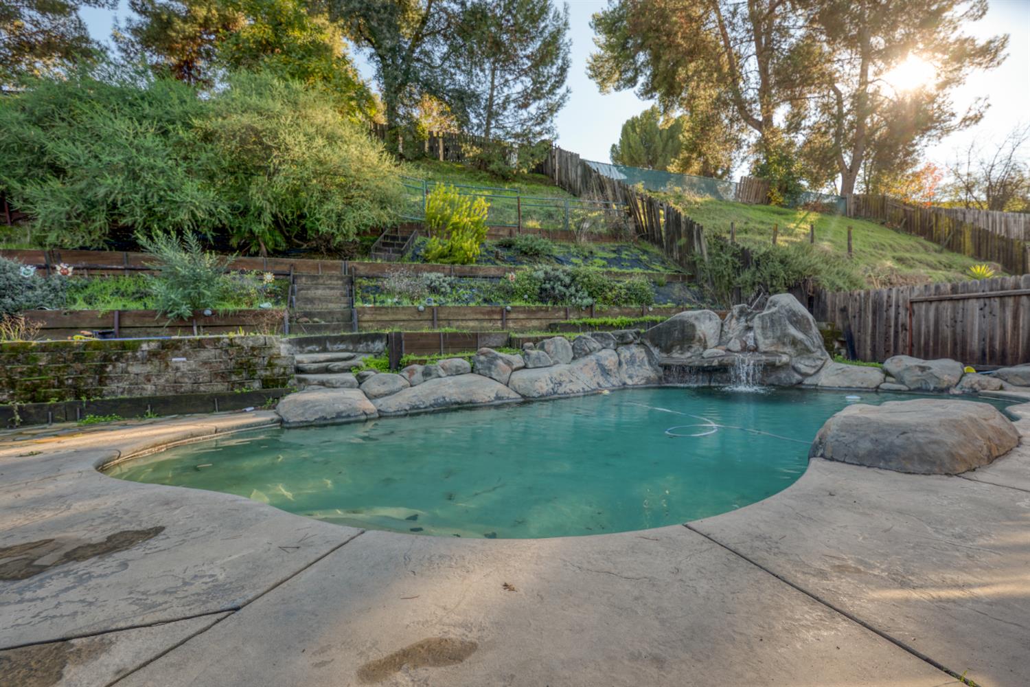 2628 Briarcliff Dr, Riverbank, CA 95367