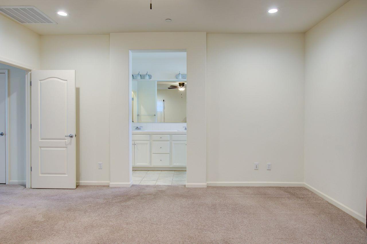 608 Machado St, Los Banos, CA 93635